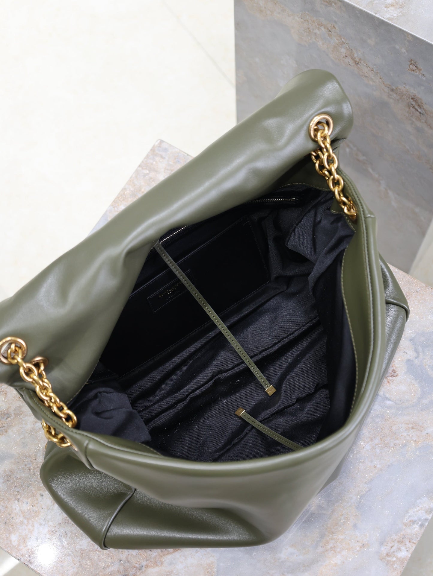 YSL 25S LARGE JAMIE 43 IN LIGHT MUSK LAMBSKIN GOLD HARDWARE