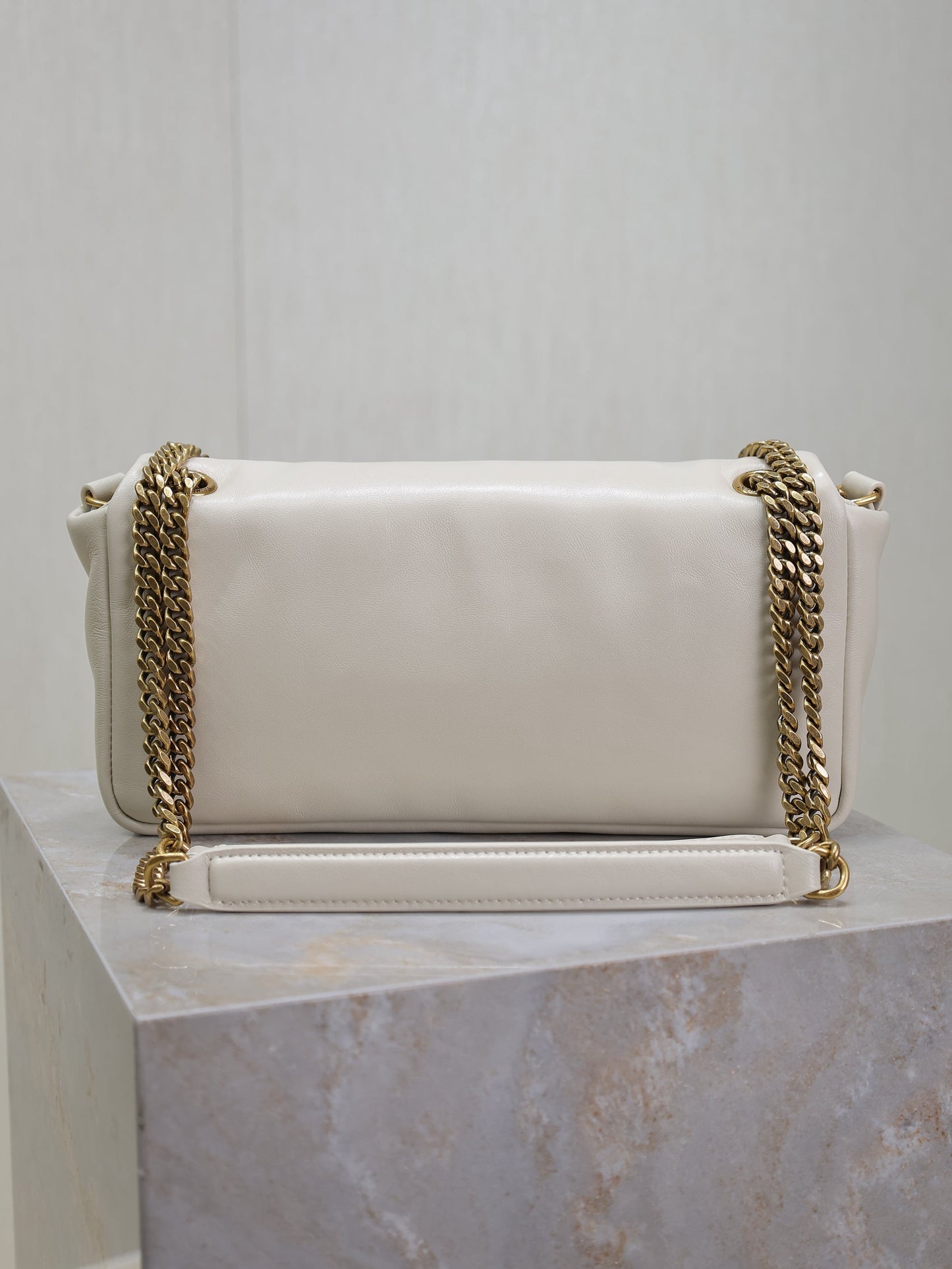 YSL 25S CALYPSO HANDBAG 26 IN IVORY LAMBSKIN GOLD HARDWRE