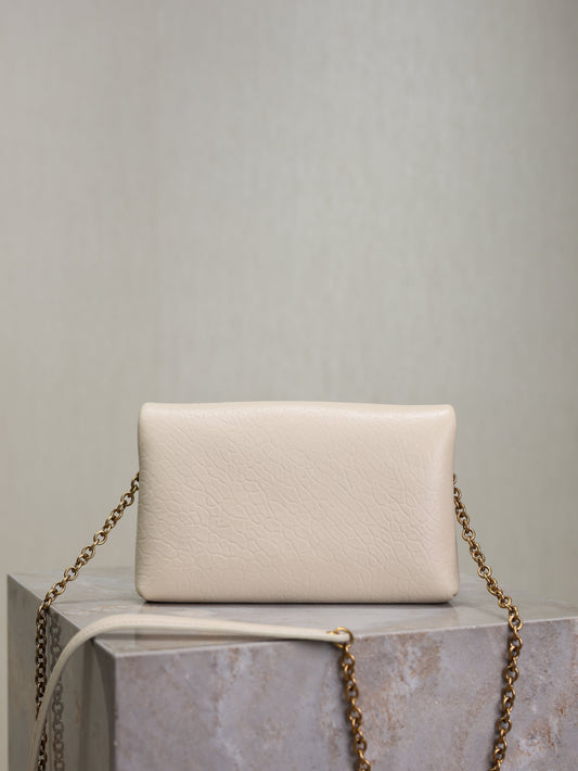 YSL 25S CALYPSO MINI 19 З ВІНТАЖНОЇ ОВЕЧОЇ ШКІРИ BLANC І ЗОЛОТОЮ ФУРНІТУРОЮ