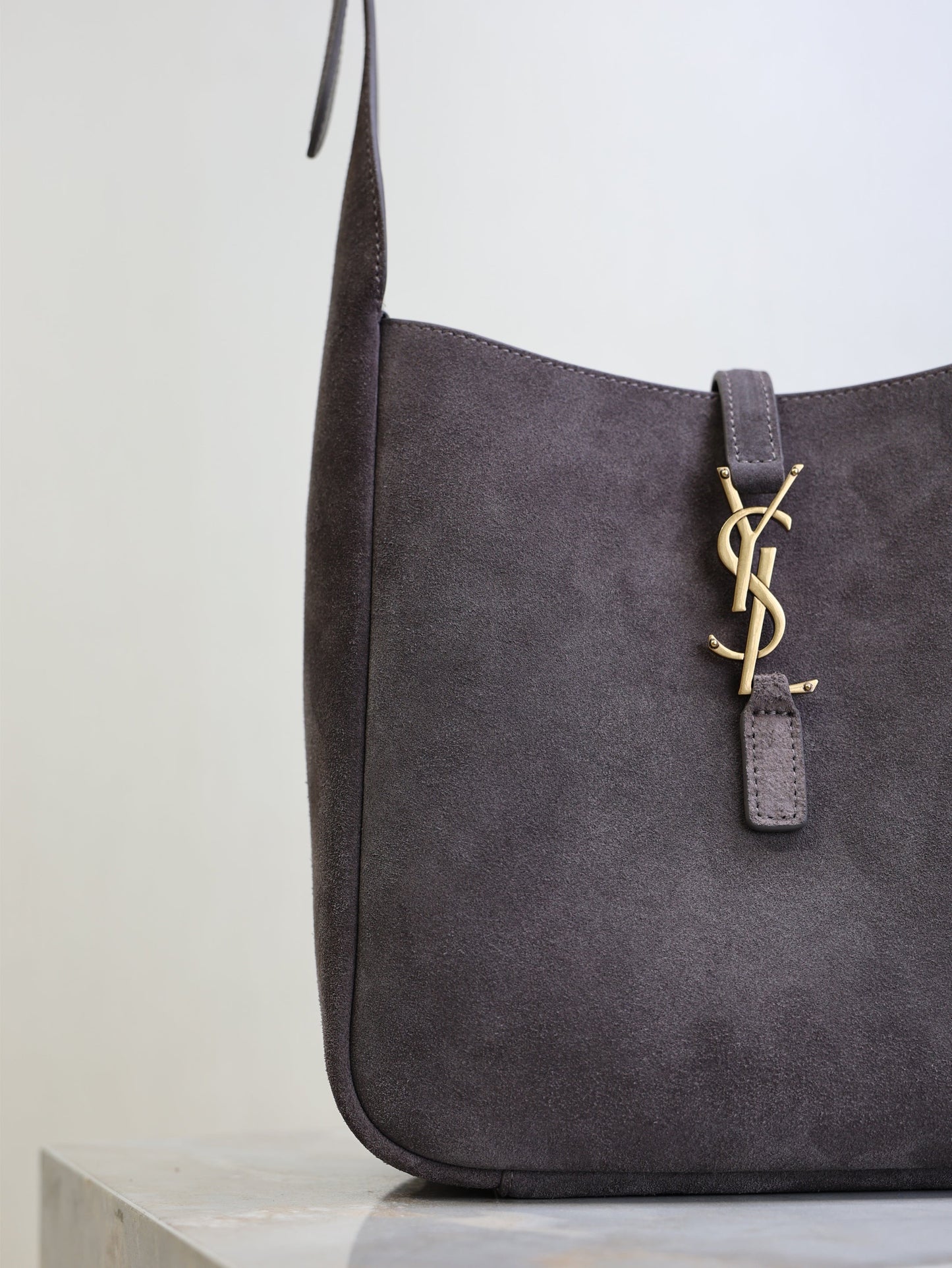 YSL 25S LE 5 À 7 SUPPLE SMALL 23 IN DARK GRAY SUEDE GOLD HARDWRE