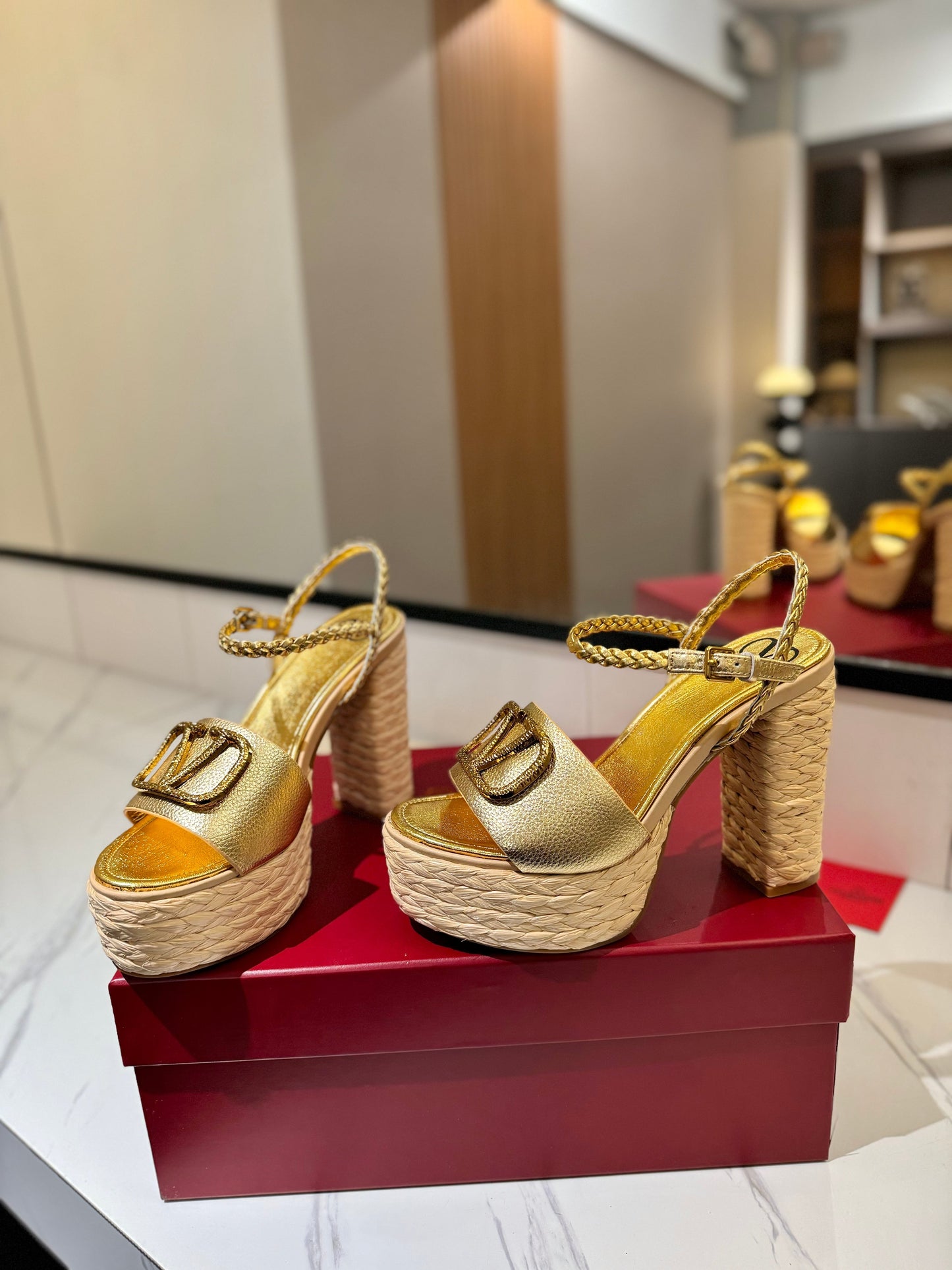 VLTN ESPADRILLE WEDGE SANDALS 25S 115 MM IN GOLD LAMBSKIN WITH GOLD HARDWARE - 35