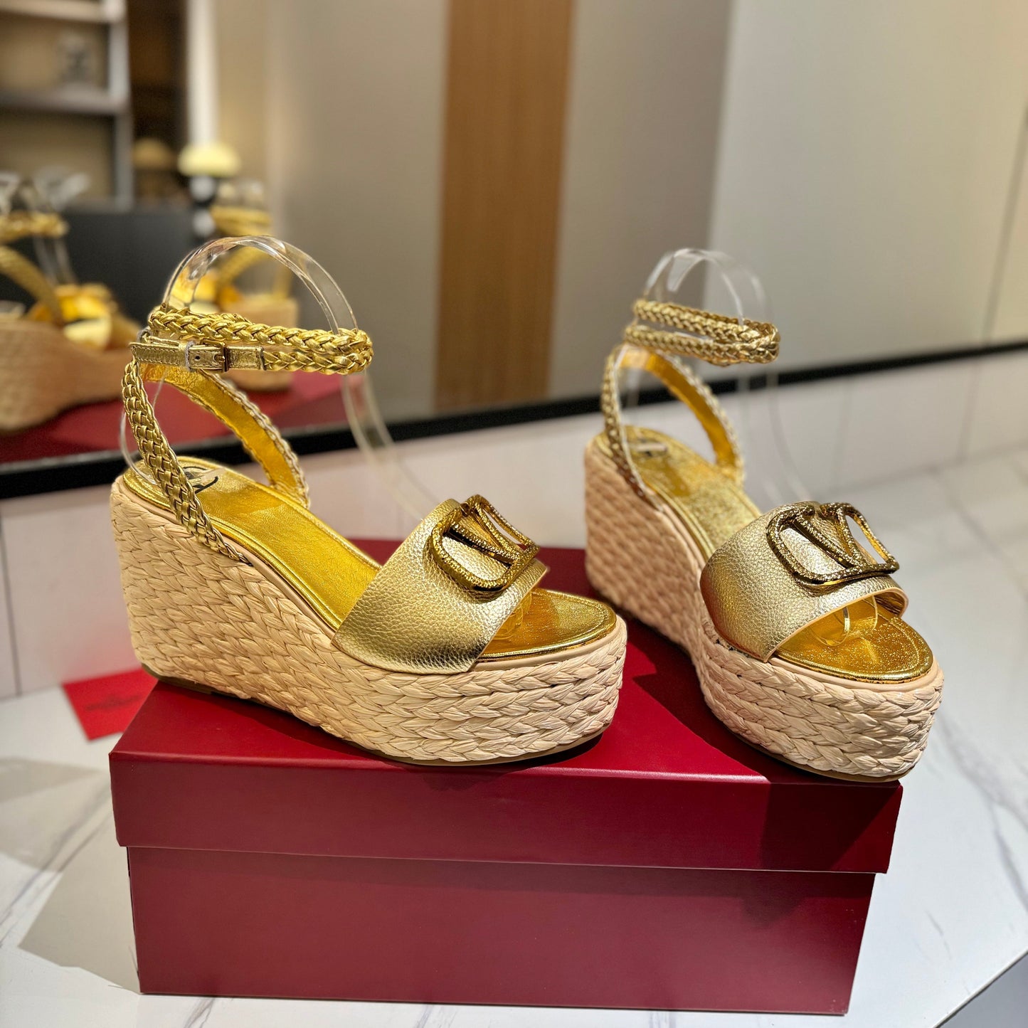 VLTN ESPADRILLE WEDGE SANDALS 25S 90 MM IN GOLD LAMBSKIN STYLE 1 - 35