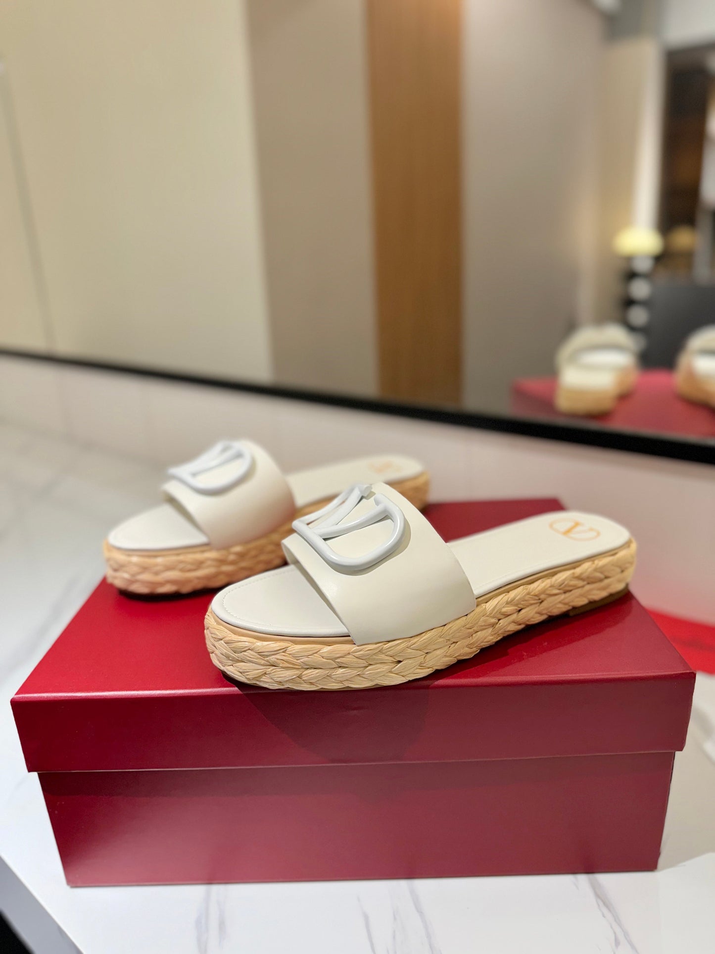VLTN ESPADRILLE SLIDES 25S IN WHITE LAMBSKIN STYLE 8 - 35