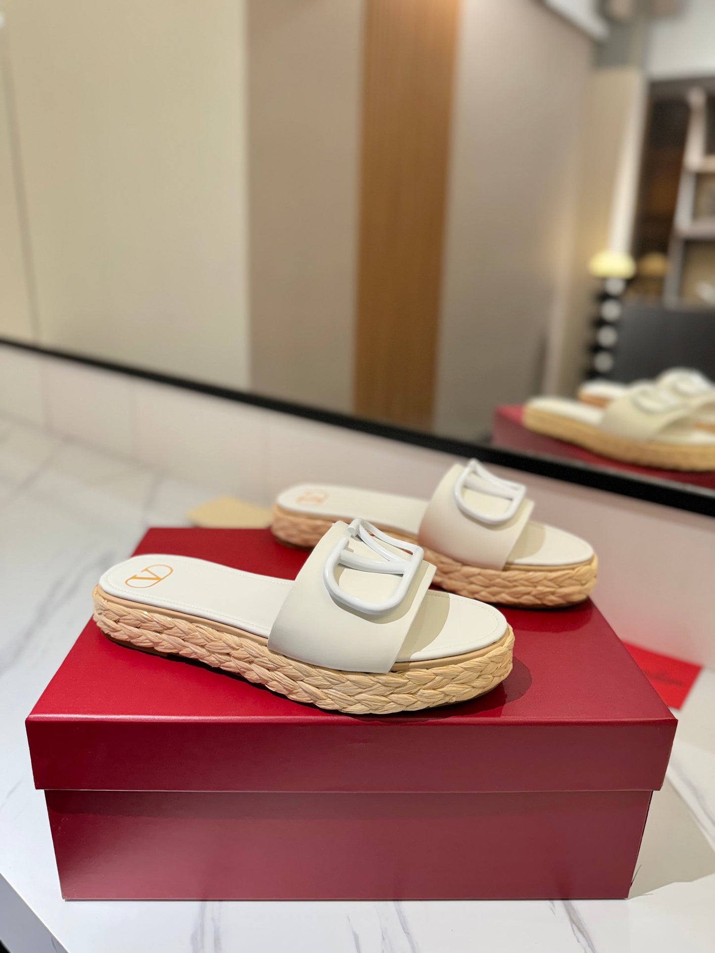 VLTN ESPADRILLE SLIDES 25S IN WHITE LAMBSKIN STYLE 8 - 35