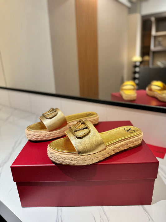 VLTN ESPADRILLE SLIDES 25S IN GOLD LAMBSKIN STYLE 1 - 35