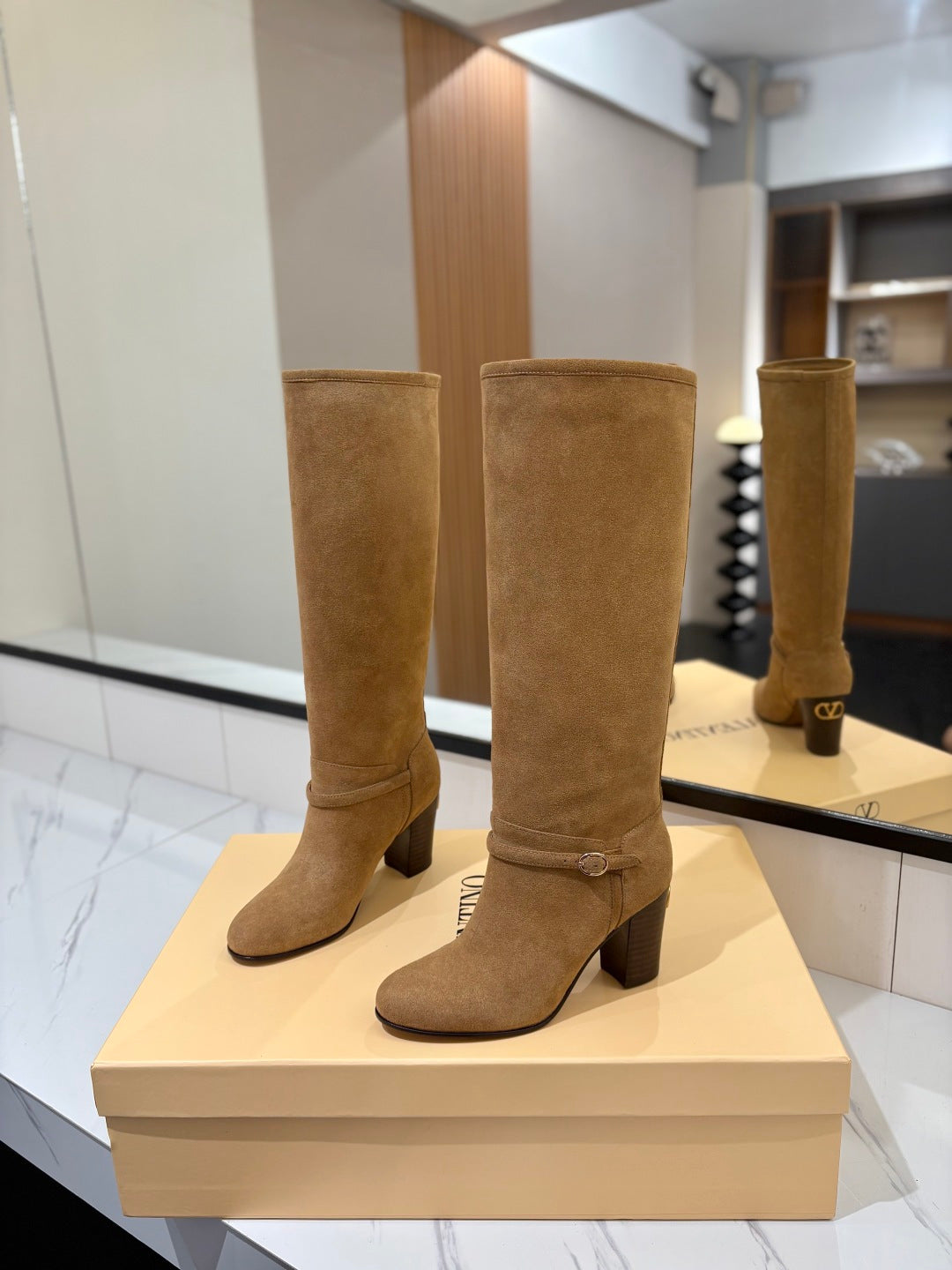 VALENTINO 25S GARAVANI PATTIE KNEE-HIGH BOOTS 80 MM IN LIGHT BROWN SUEDE - 35