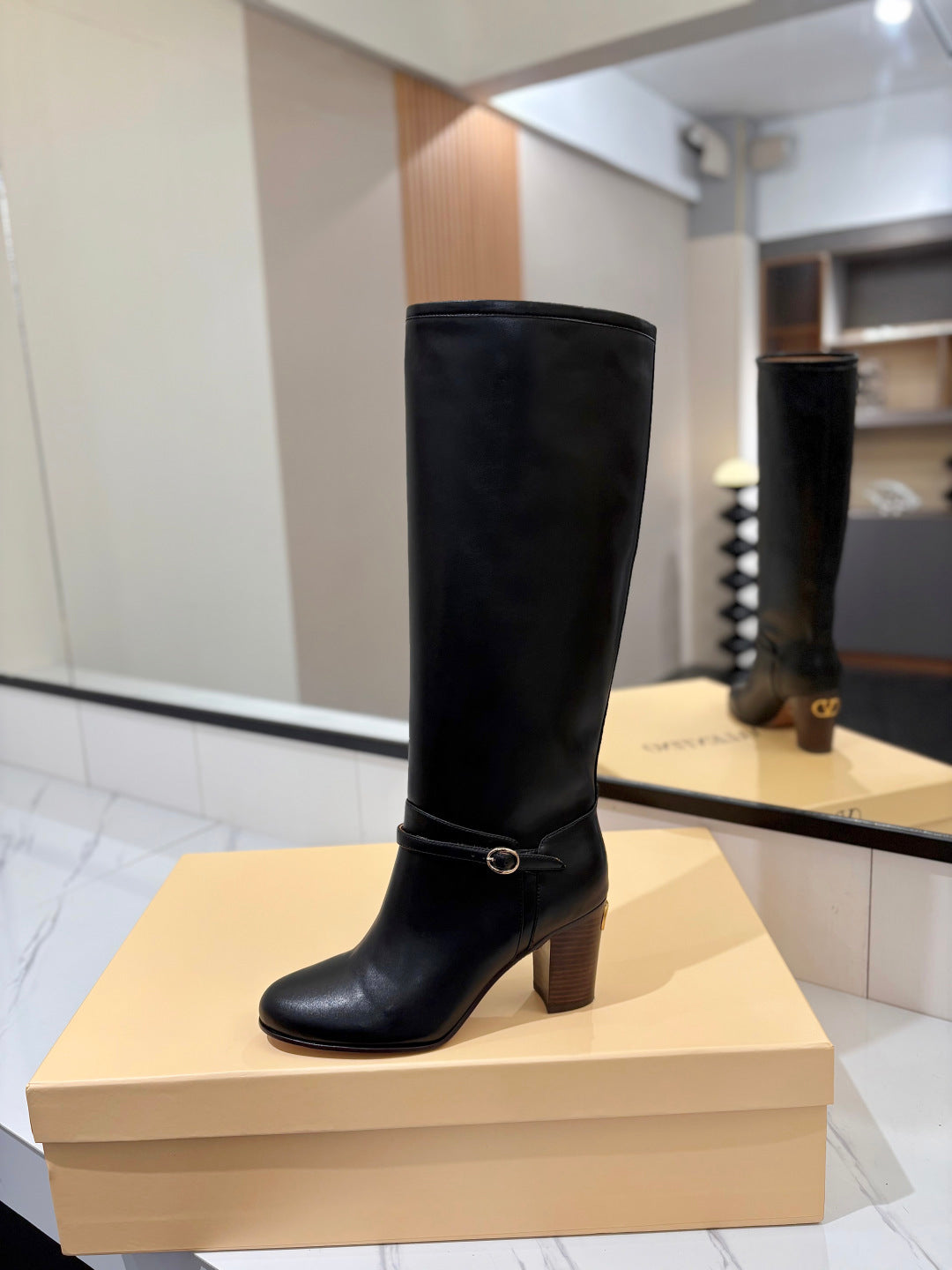 VALENTINO 25S GARAVANI PATTIE KNEE-HIGH BOOTS 80 MM IN BLACK CALFSKIN - 35