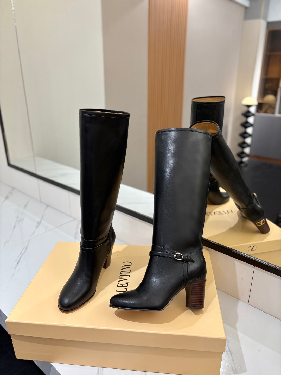 VALENTINO 25S GARAVANI PATTIE KNEE-HIGH BOOTS 80 MM IN BLACK CALFSKIN - 35