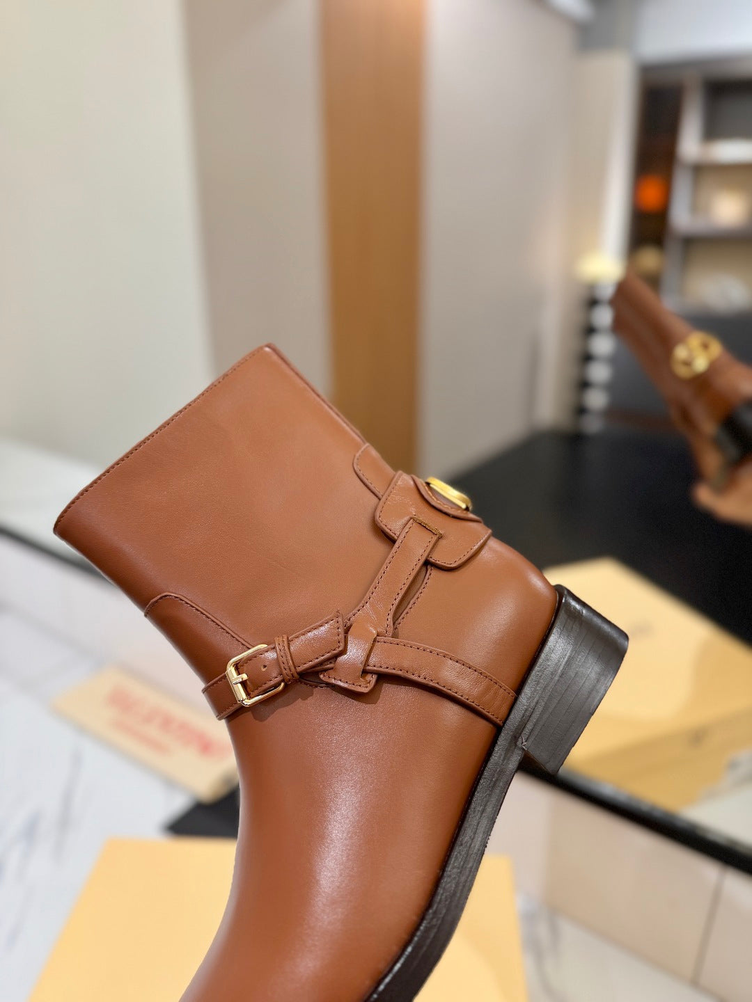 VALENTINO 25S PATTIE ANKLE BOOTS IN BROWN CALFSKIN WITH GOLD HARDWARE - 35