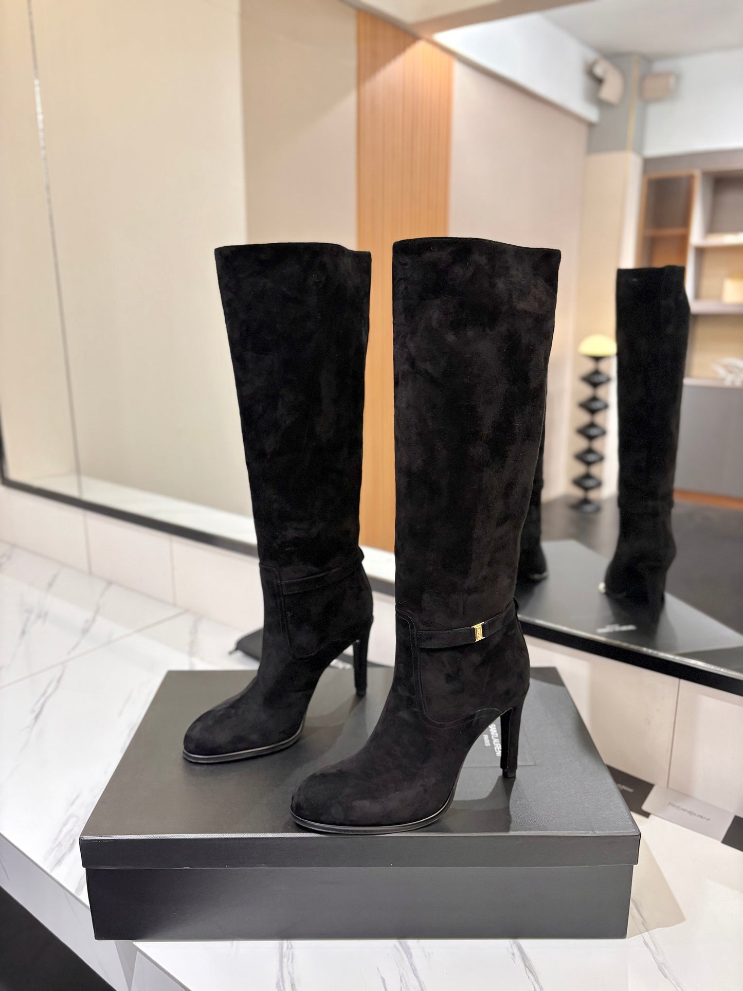 YSL 26S KNEE-HIGH BOOTS 95 MM IN BLACK SUEDE