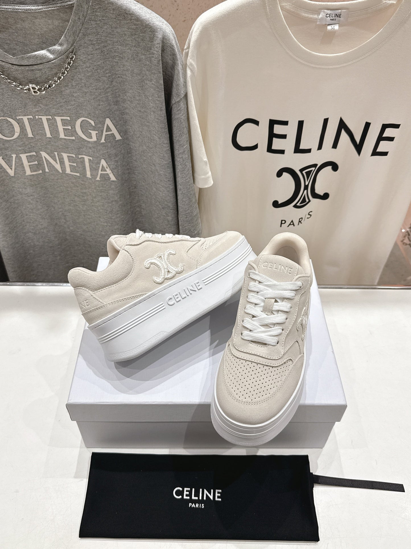 BLOCK SNEAKERS WITH EMBROIDERED TRIOMPHE IN PARCHMENT BEIGE SUEDE - 35