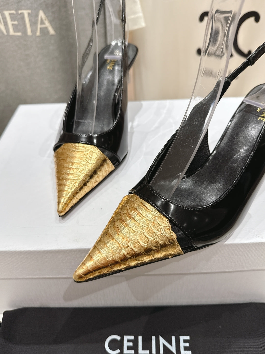 JUDY CAP TOE SLINGBACK 65MM IN BLACK SHINY CALFSKIN AND GOLD SNAKE EMBOSSED LEATHER - 34