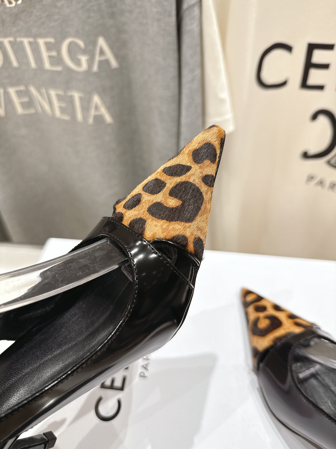JUDY CAP TOE SLINGBACK 65MM IN BLACK PATENT CALFSKIN AND LEOPARD PRINTED HAIRY CALFSKIN - 34
