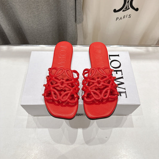 ШЛЬОПАНЦІ LOEWE 26S PETAL ANAGRAM З ТЕМНО-ЧЕРВОНОЇ ТЕЛЯЧОЇ ШКІРИ