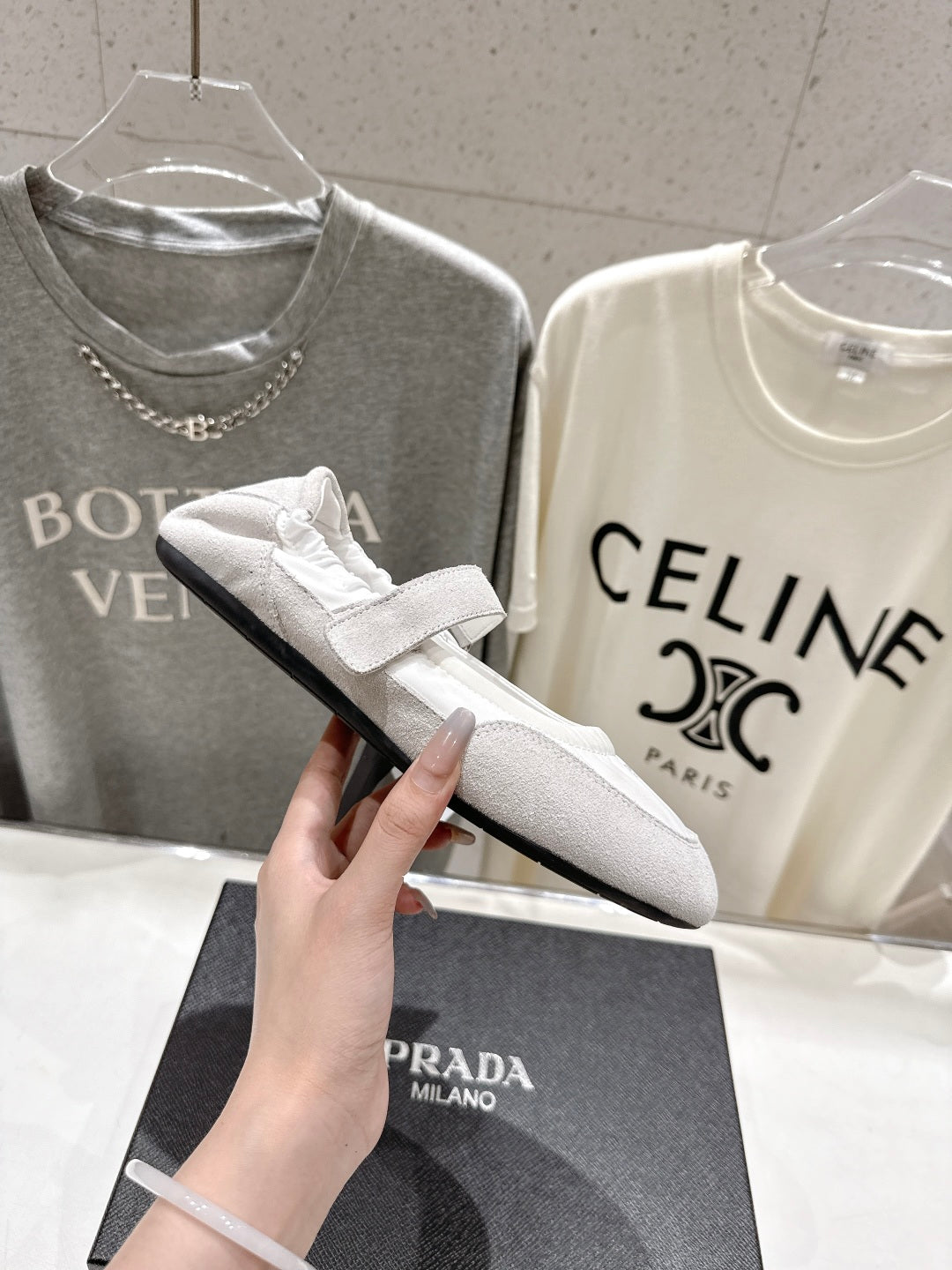 PRADA 25S COLLAPSE RE NYLON AND SUEDE BALLERINAS IN LIGHT GRAY AND CREAM - 35