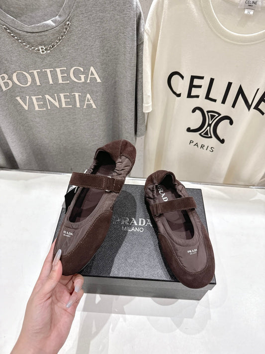 PRADA 25S COLLAPSE RE NYLON AND SUEDE BALLERINAS IN COFFEE - 35