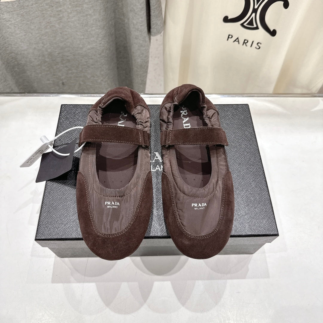PRADA 25S COLLAPSE RE NYLON AND SUEDE BALLERINAS IN COFFEE - 35