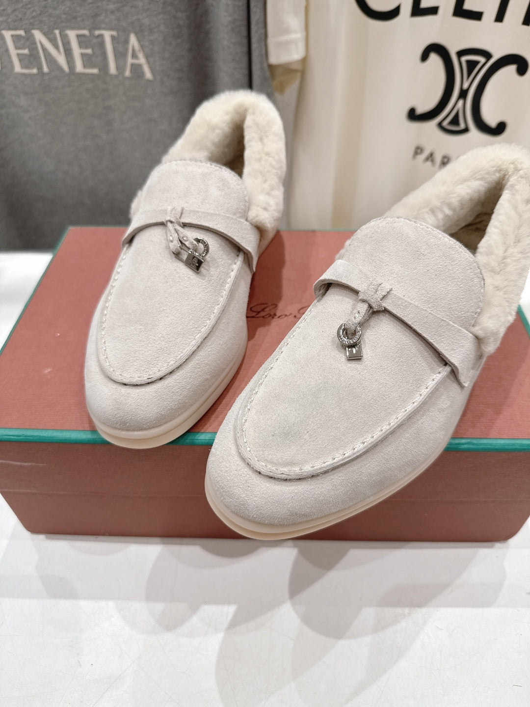 LP 25S SUMMER CHARMS WALK LOAFERS IN LIGHT GRAY SUEDE AND FLEECE - 35
