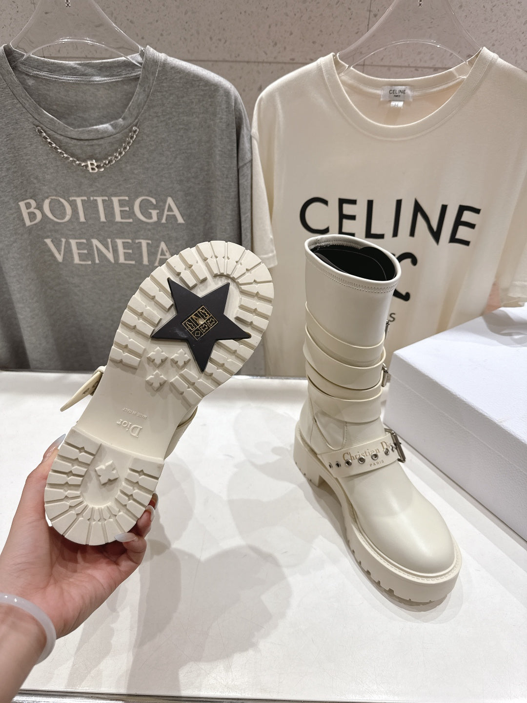 DIOR 25S BIKER BOOTS IN CREAM WHITE CALFSKIN WITH SILVER HARDWARE - 35