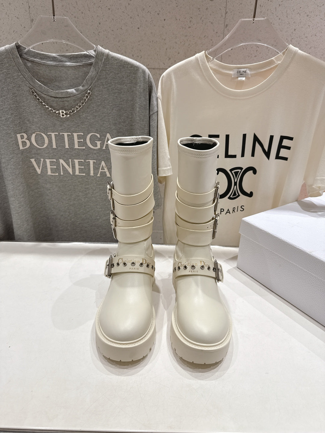 DIOR 25S BIKER BOOTS IN CREAM WHITE CALFSKIN WITH SILVER HARDWARE - 35