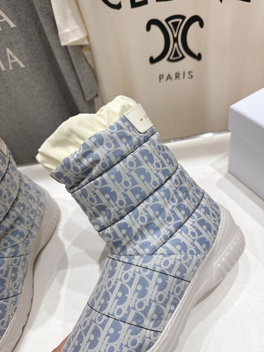 DIOR 25S ANKLE BOOTS IN BLUE FEATHER - 35