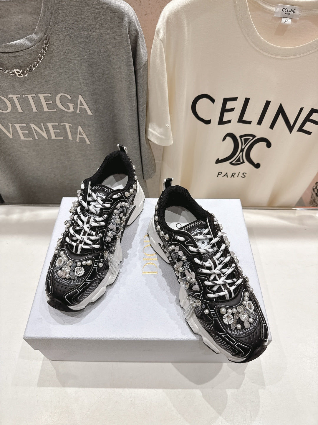 DIOR 25S SNEAKER IN BLACK LAMBSKIN AND MESH FABRIC WITH PEARL DETAILING - 35