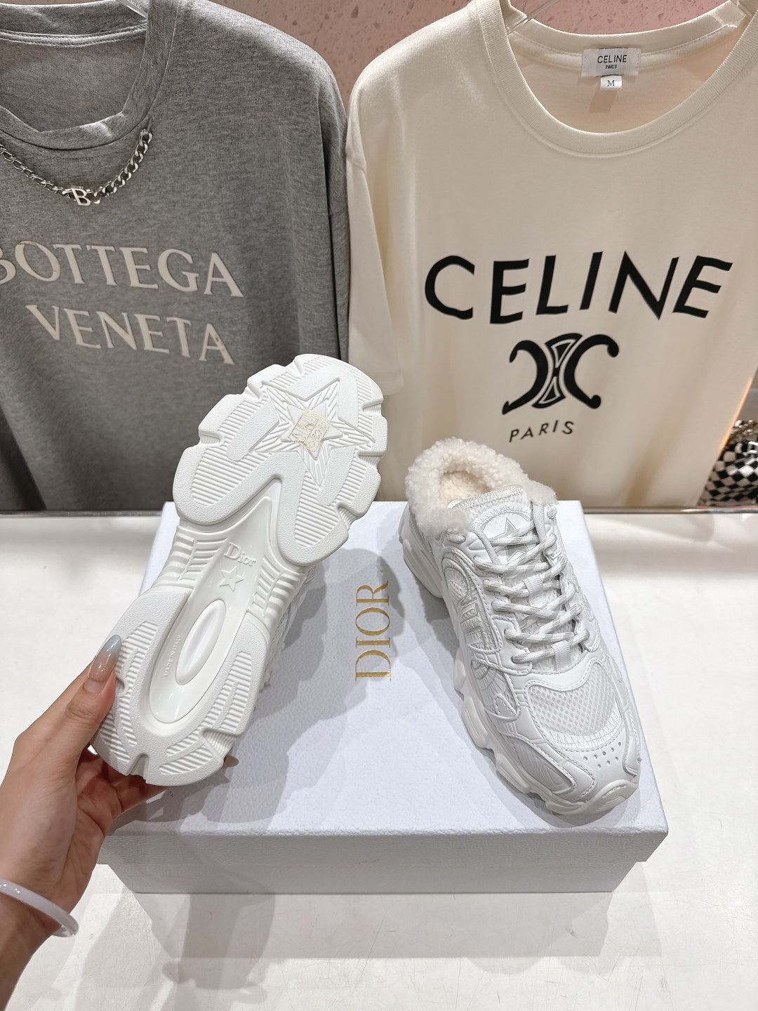 DIOR CHRONO SNEAKER 25S IN WHITE LAMBSKIN AND MESH FABRIC STYLE 11 - 35