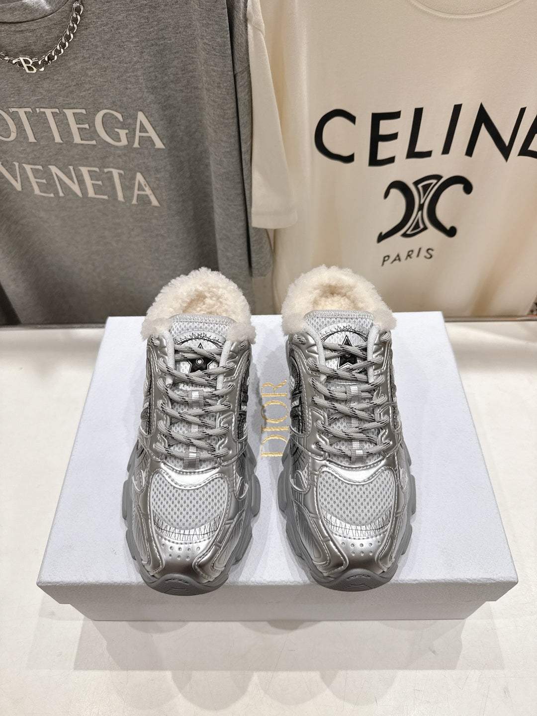 DIOR CHRONO SNEAKER 25S IN SILVER LAMBSKIN AND MESH FABRIC STYLE 10 - 35