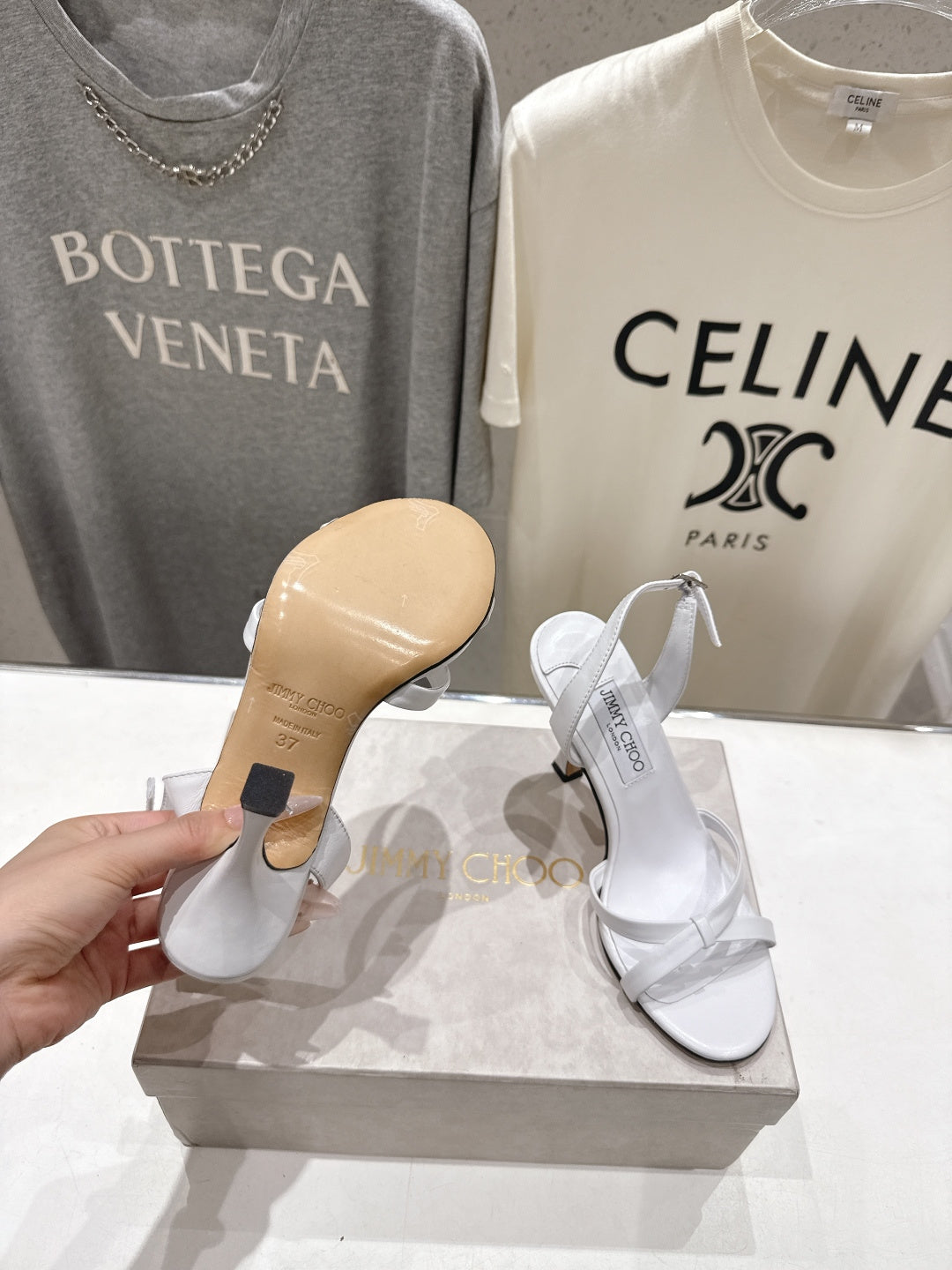 БОСОНІЖКИ НА ВИСОКИХ ПІДБОРАХ JIMMY CHOO 26S, 100 ММ, З БІЛОЇ ОВЕЧОЇ ШКІРИ, МОДЕЛЬ 1