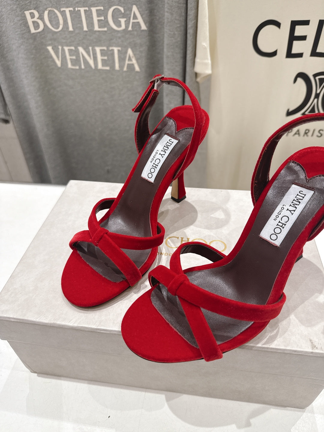 БОСОНІЖКИ НА ВИСОКИХ ПІДБОРАХ JIMMY CHOO 26S, 100 ММ, З ЧЕРВОНОГО ОКСАМИТУ