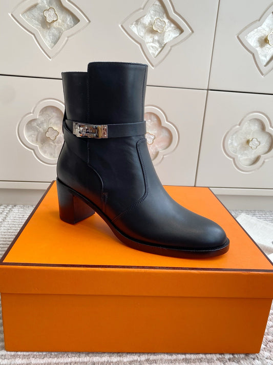 HM 25S FRENCHIE 50 ANKLE BOOT 50 MM IN BLACK LAMBSKIN WITH SILVER HARDWARE - 35