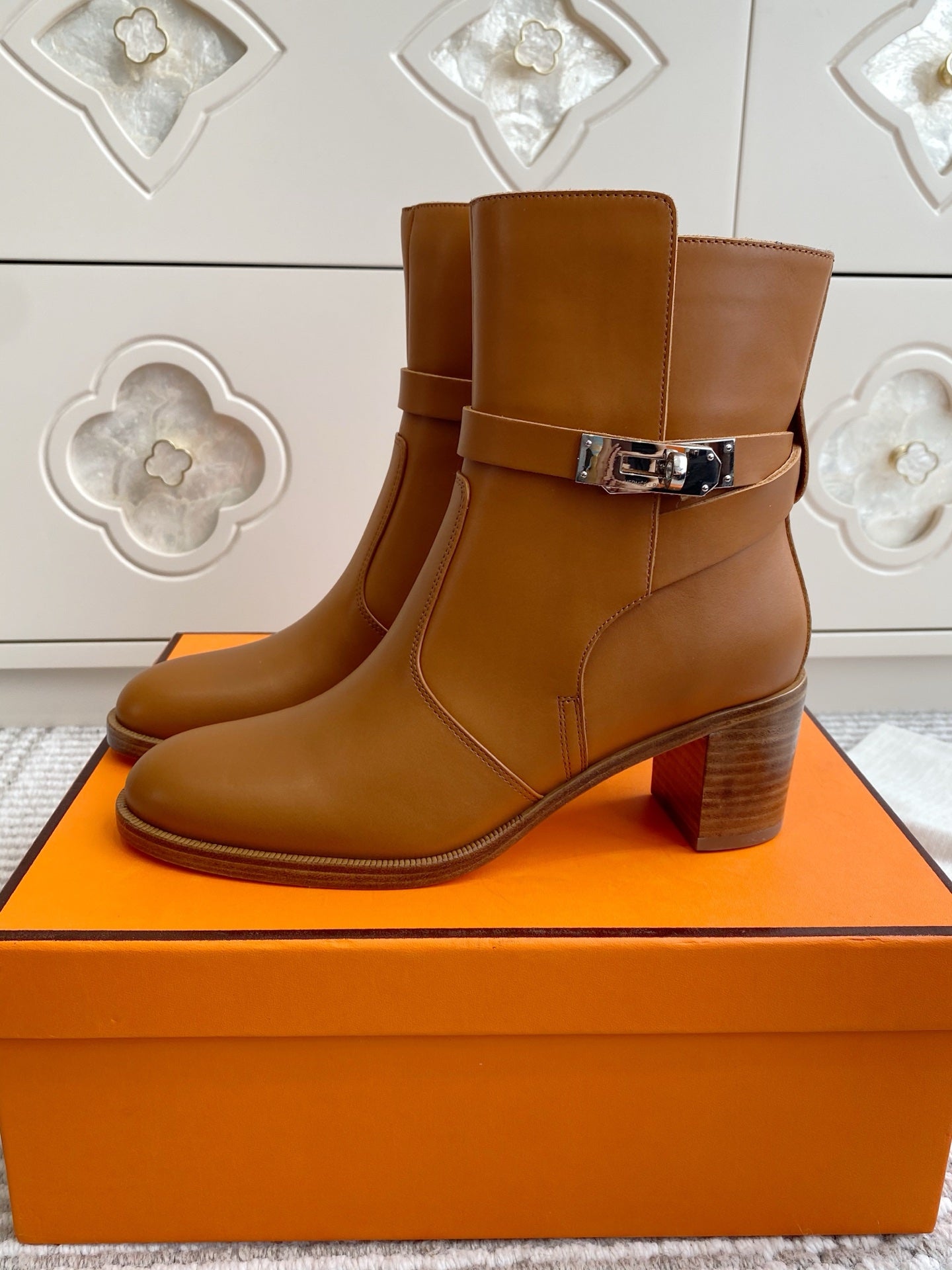 HM 25S FRENCHIE 50 ANKLE BOOT 50 MM IN BROWN LAMBSKIN WITH SILVER HARDWARE - 35