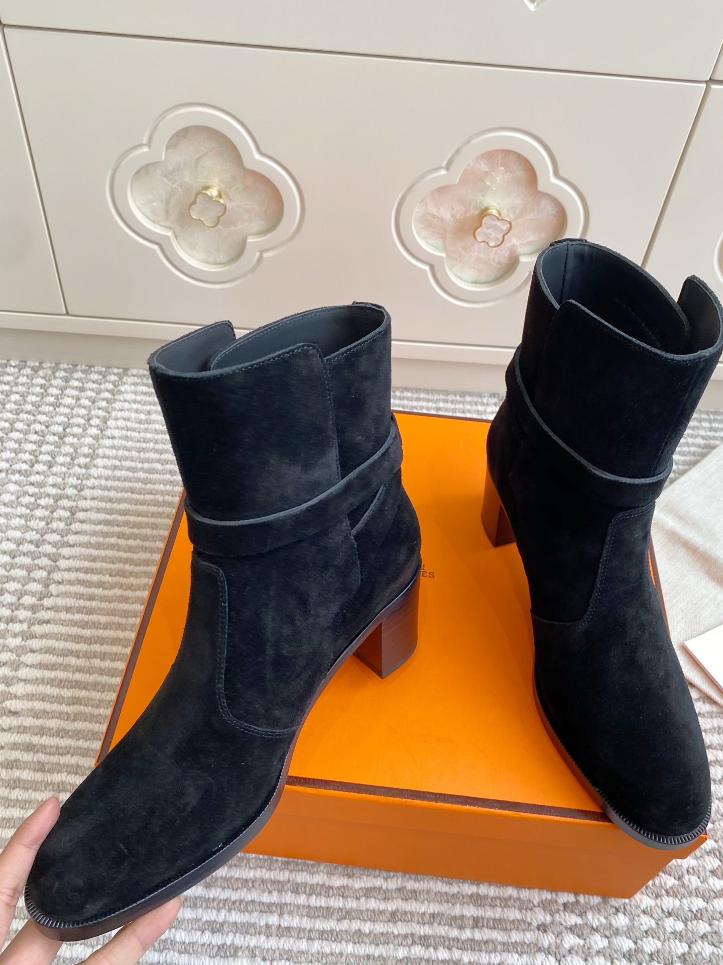 HM 25S FRENCHIE 50 ANKLE BOOT 50 MM IN BLACK SUEDE WITH SILVER HARDWARE - 35