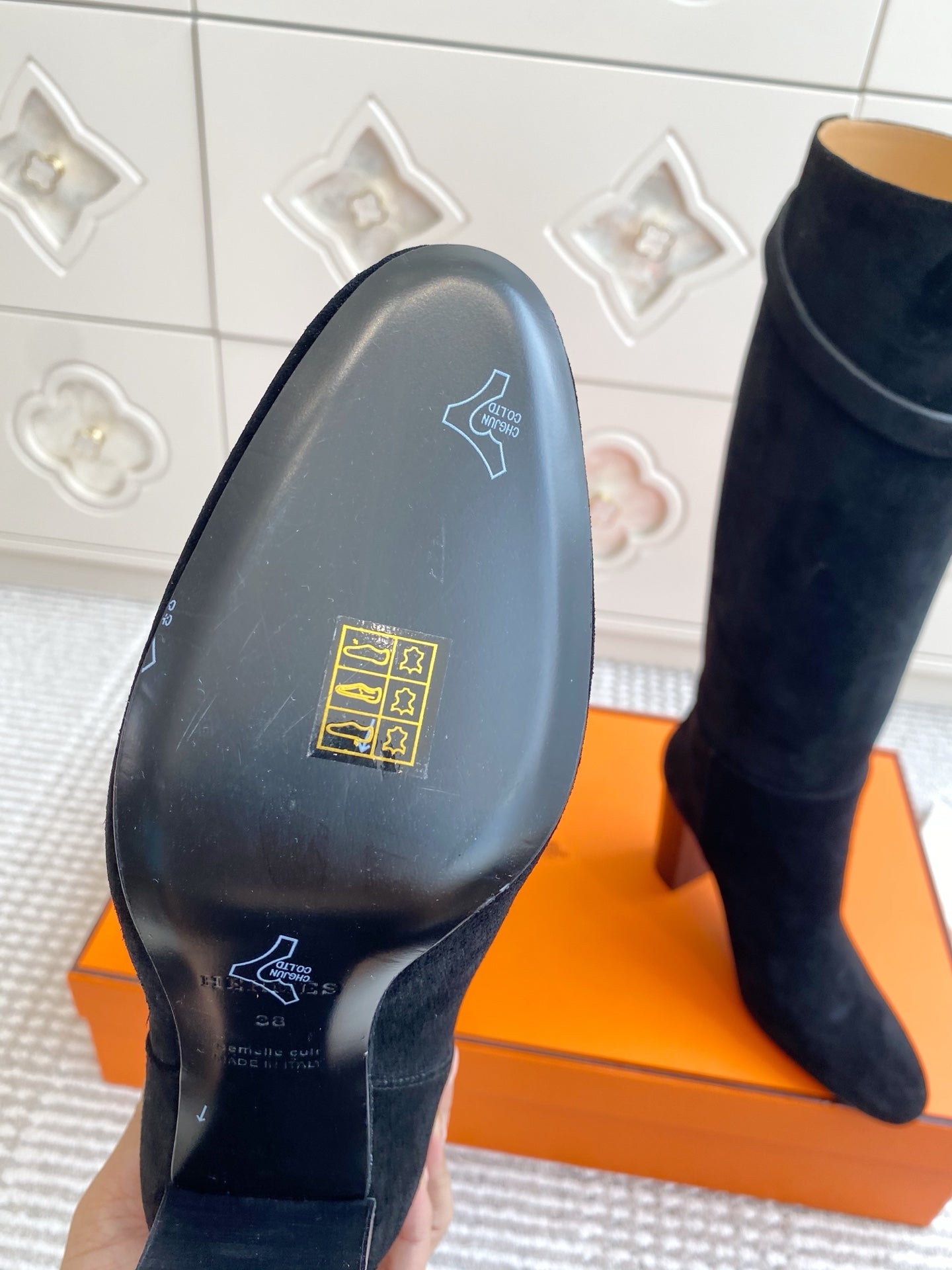 HM 25S TALL BOOTS 90 MM IN BLACK SUEDE - 35