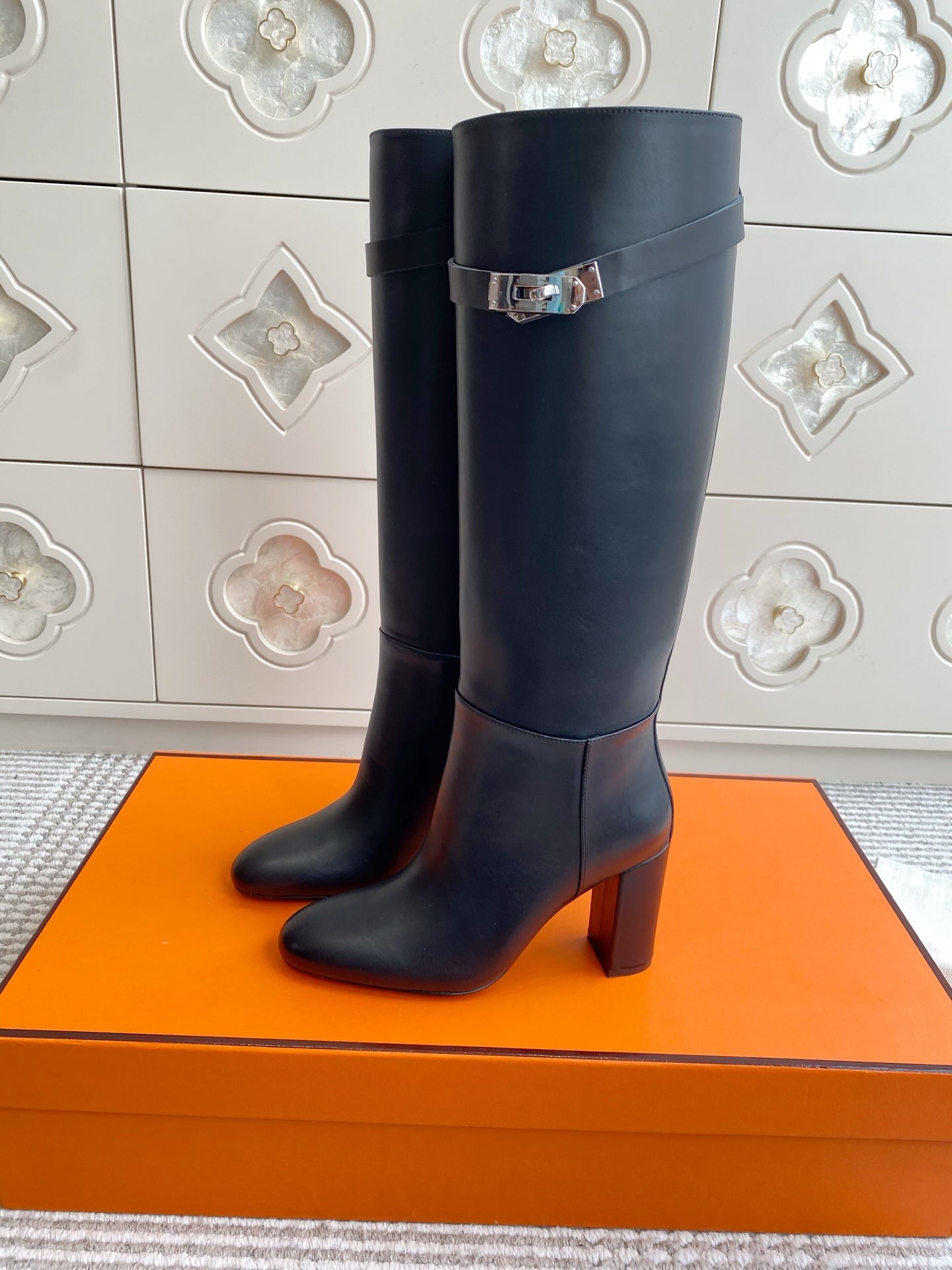 HM 25S TALL BOOTS 90 MM IN BLACK LAMBSKIN WITH SILVER HARDWARE - 35