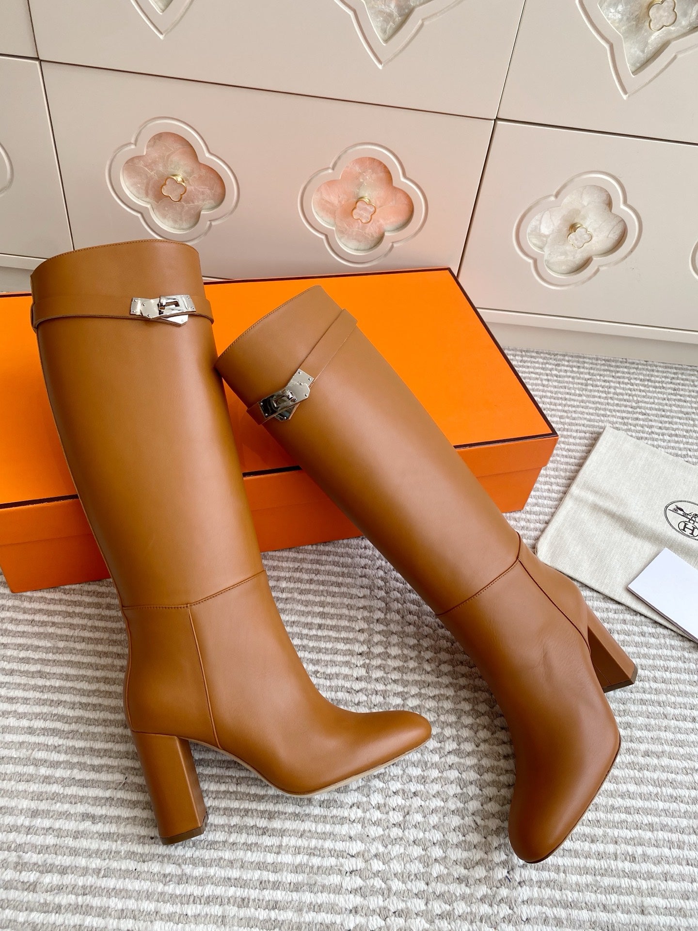 HM 25S TALL BOOTS 90 MM IN BROWN LAMBSKIN WITH SILVER HARDWARE - 35