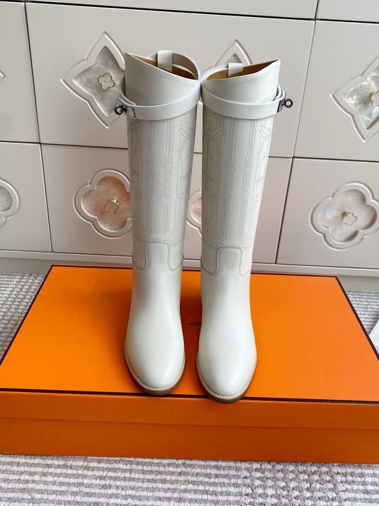 HM 25S JUMPING BOOTS IN WHITE LAMBSKIN WITH SILVER HARDWARE - 35