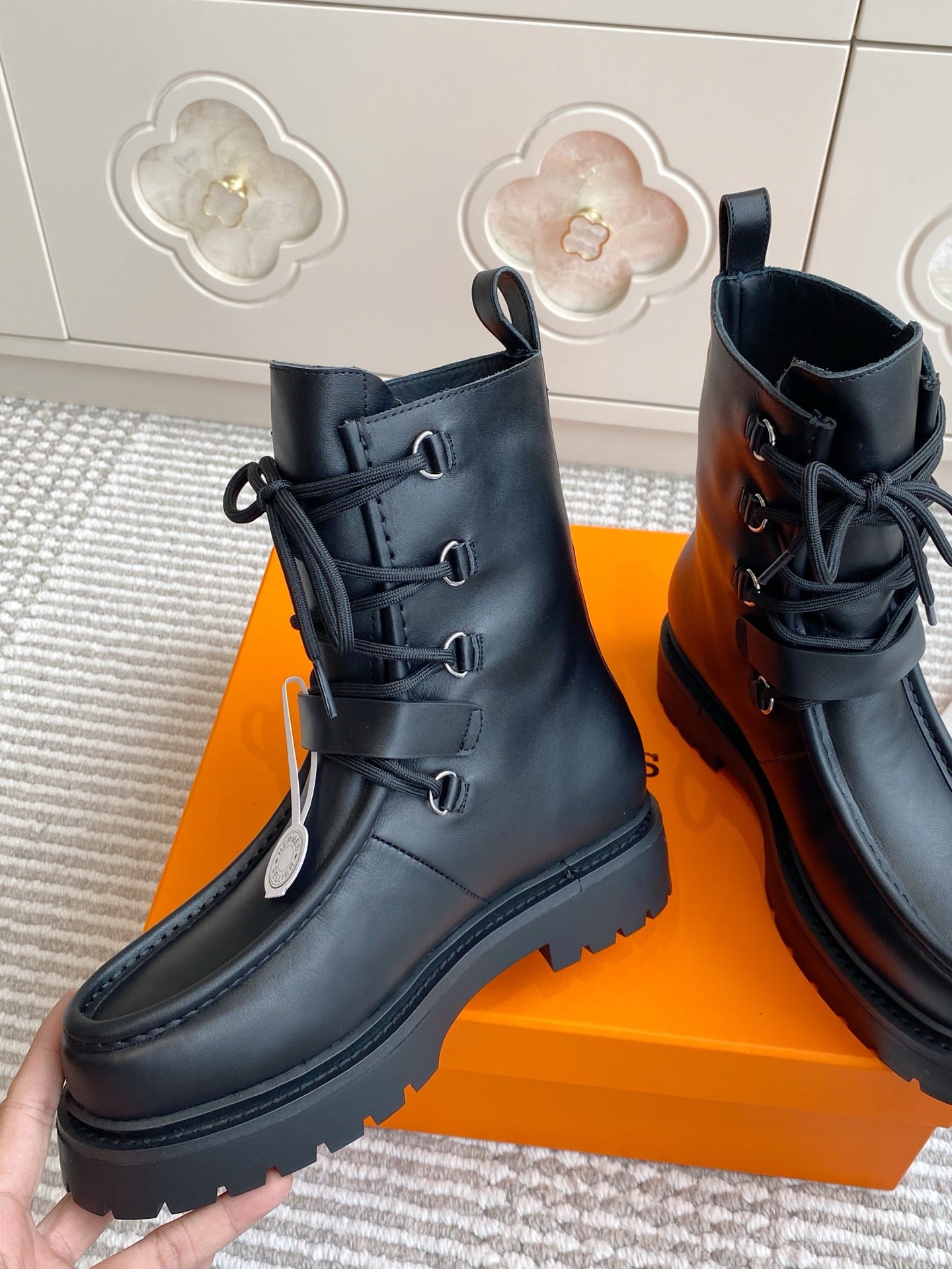 HM 25S ANKLE BOOTS IN BLACK LAMBSKIN - 35