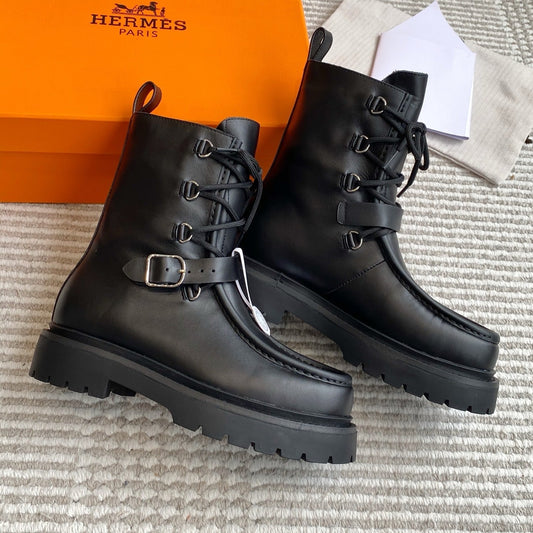 Черевики HM 25S ANKLE BOOTS з чорної овчини - 35