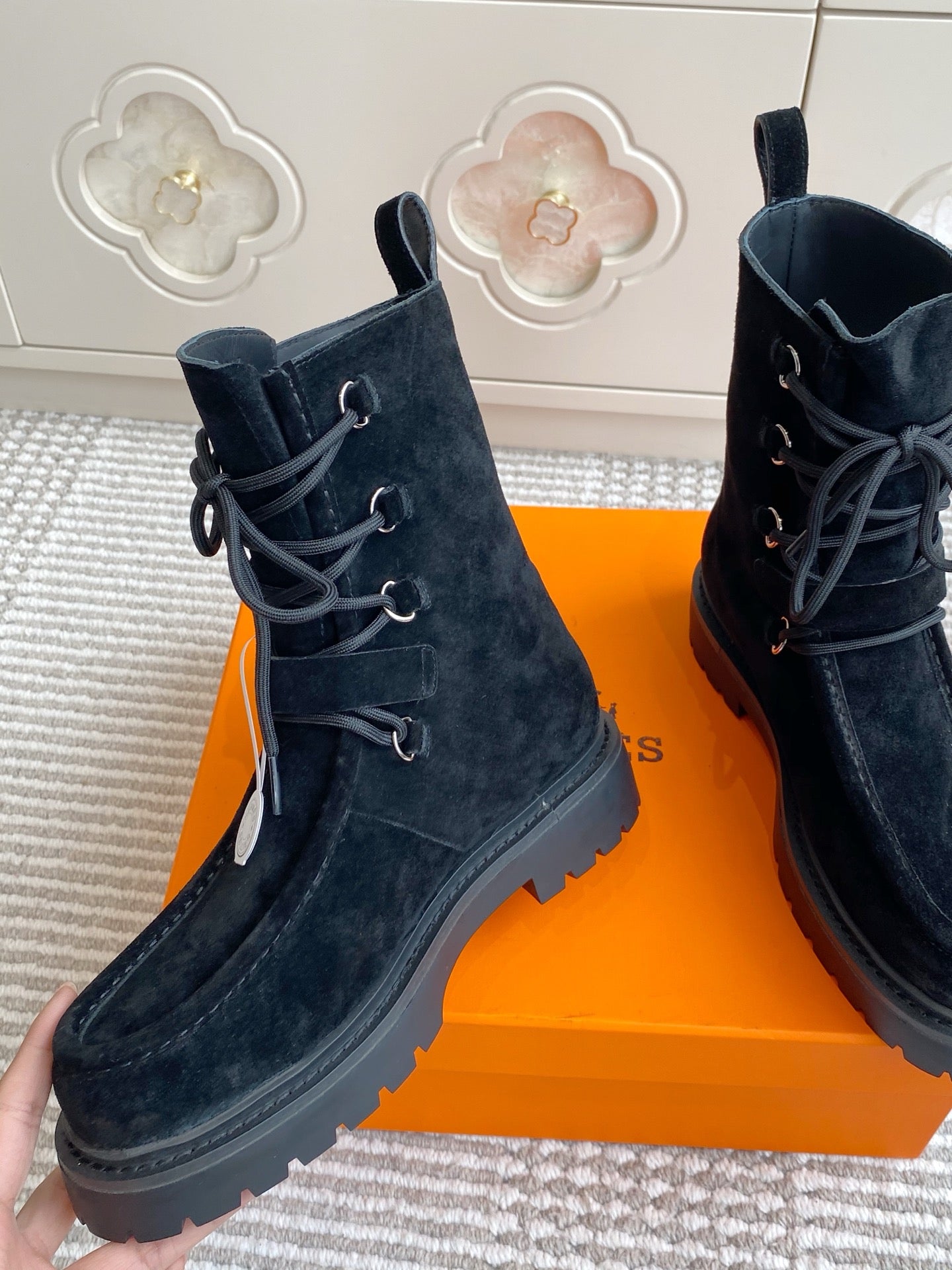 HM 25S ANKLE BOOTS IN BLACK SUEDE - 35