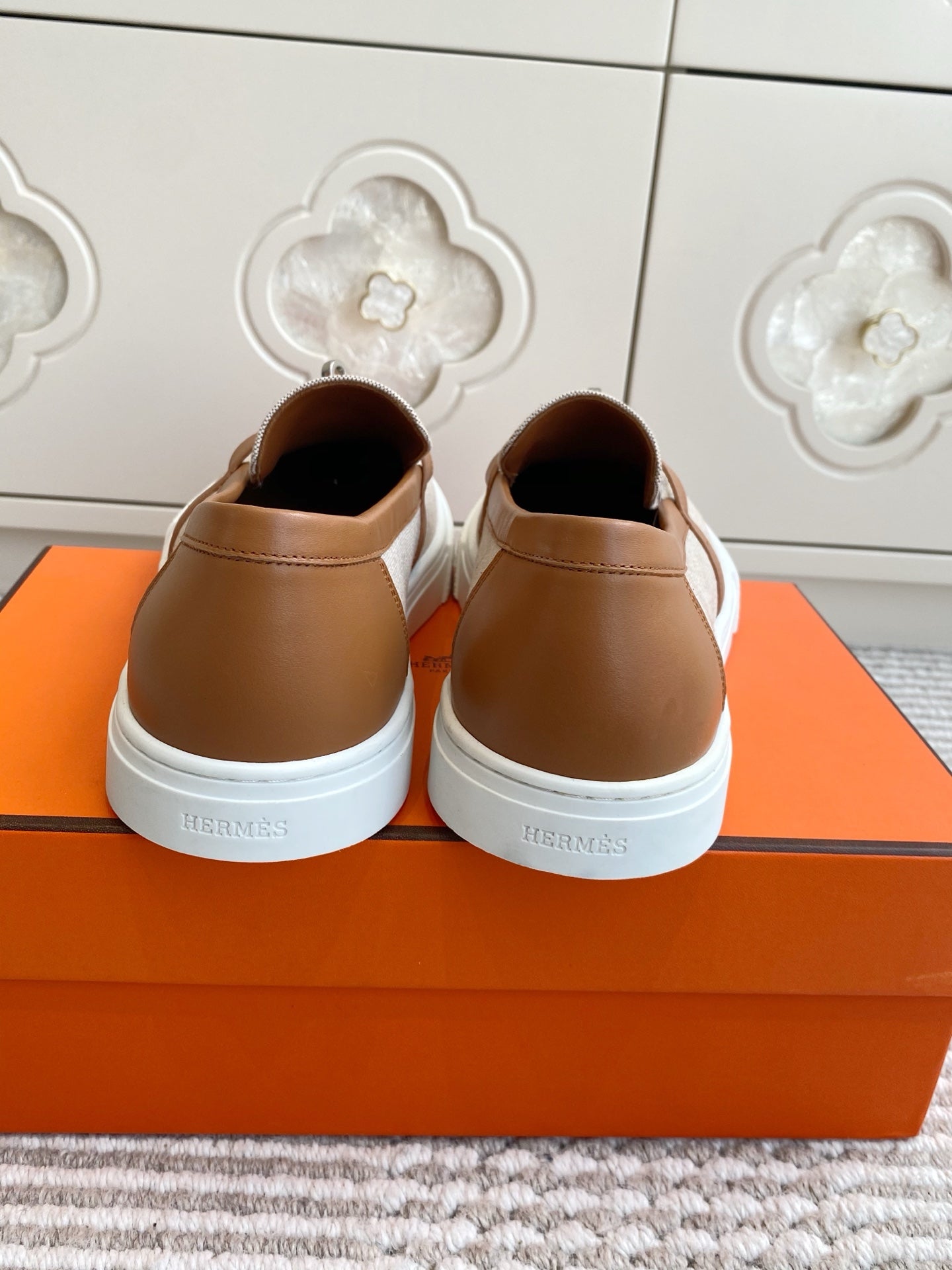 HM 25S SLIP-ON IN LIGHT BEIGE CANVAS AND BROWN LAMBSKIN WITH SILVER HARDWARE - 35