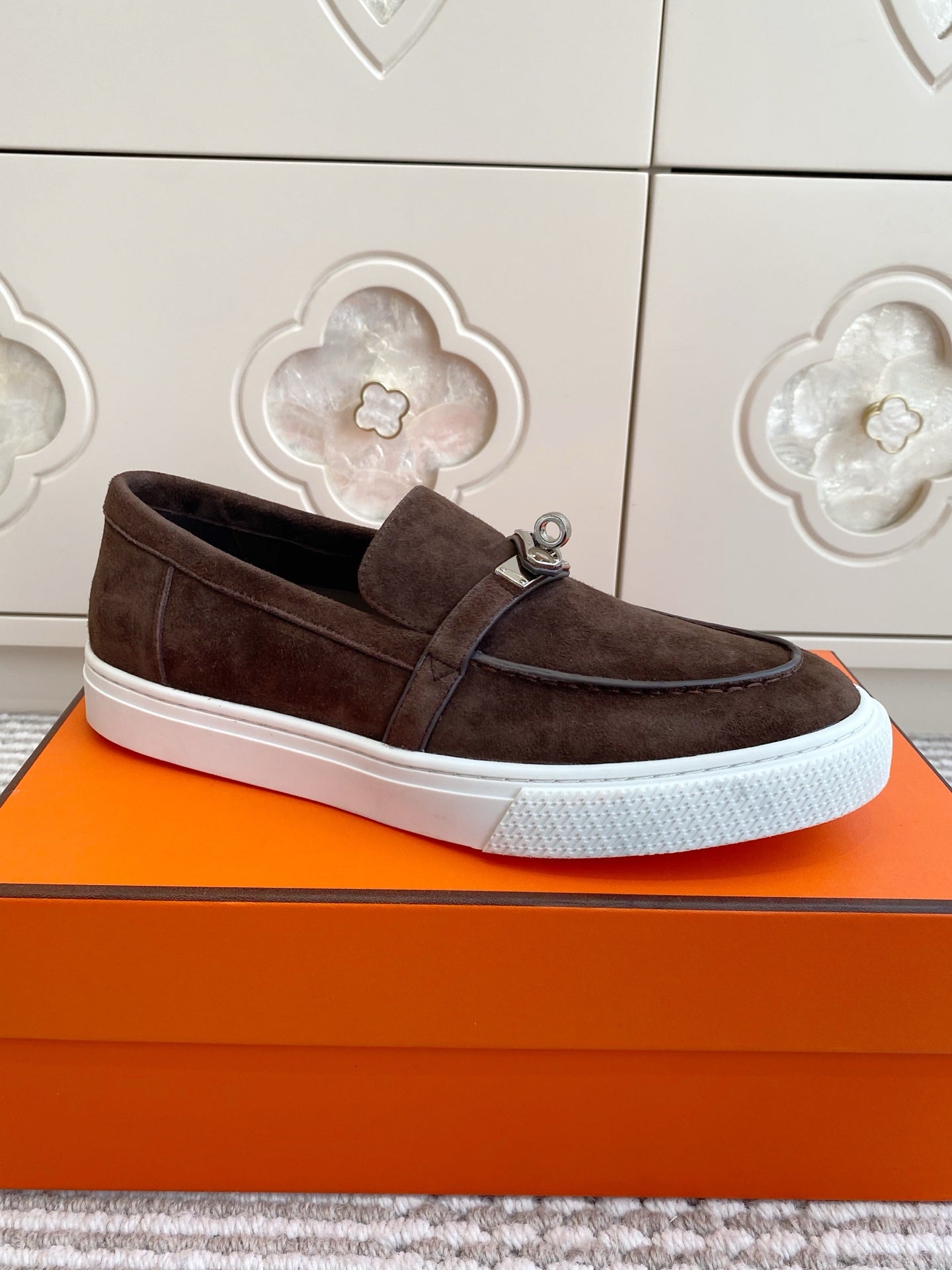 HM 25S SLIP-ON IN DARK BROWN SUEDE WITH SILVER HARDWARE - 35