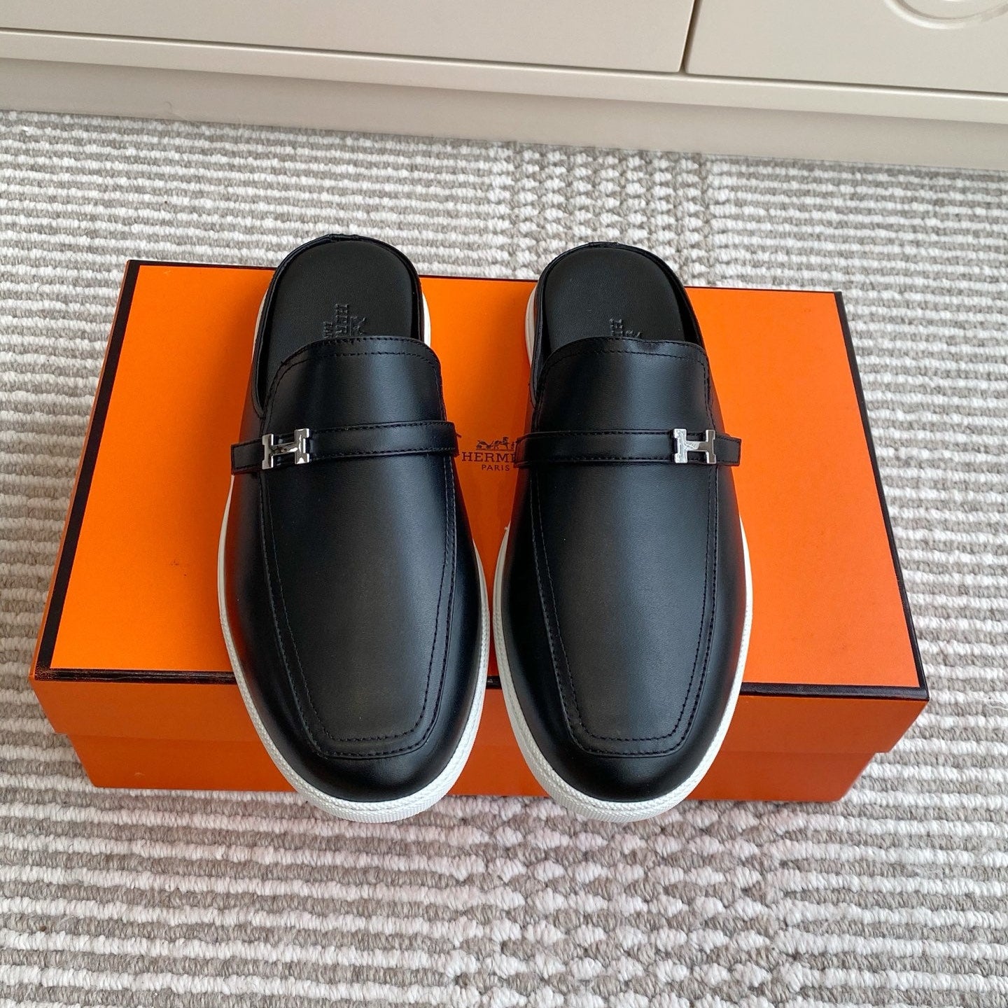 HM 25S MULES IN BLACK LAMBSKIN WITH SILVER HARDWARE - 35