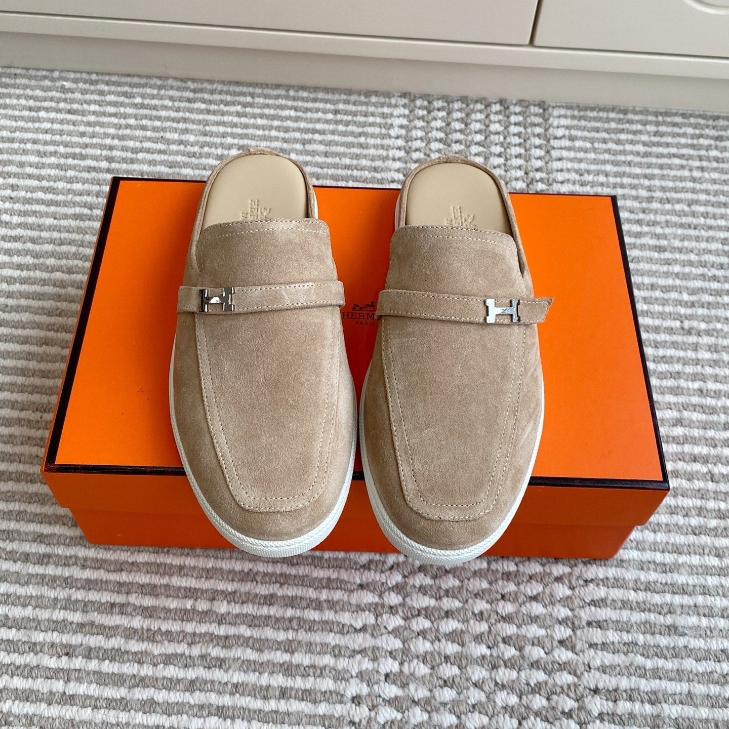 HM 25S MULES IN BEIGE SUEDE WITH SILVER HARDWARE - 35