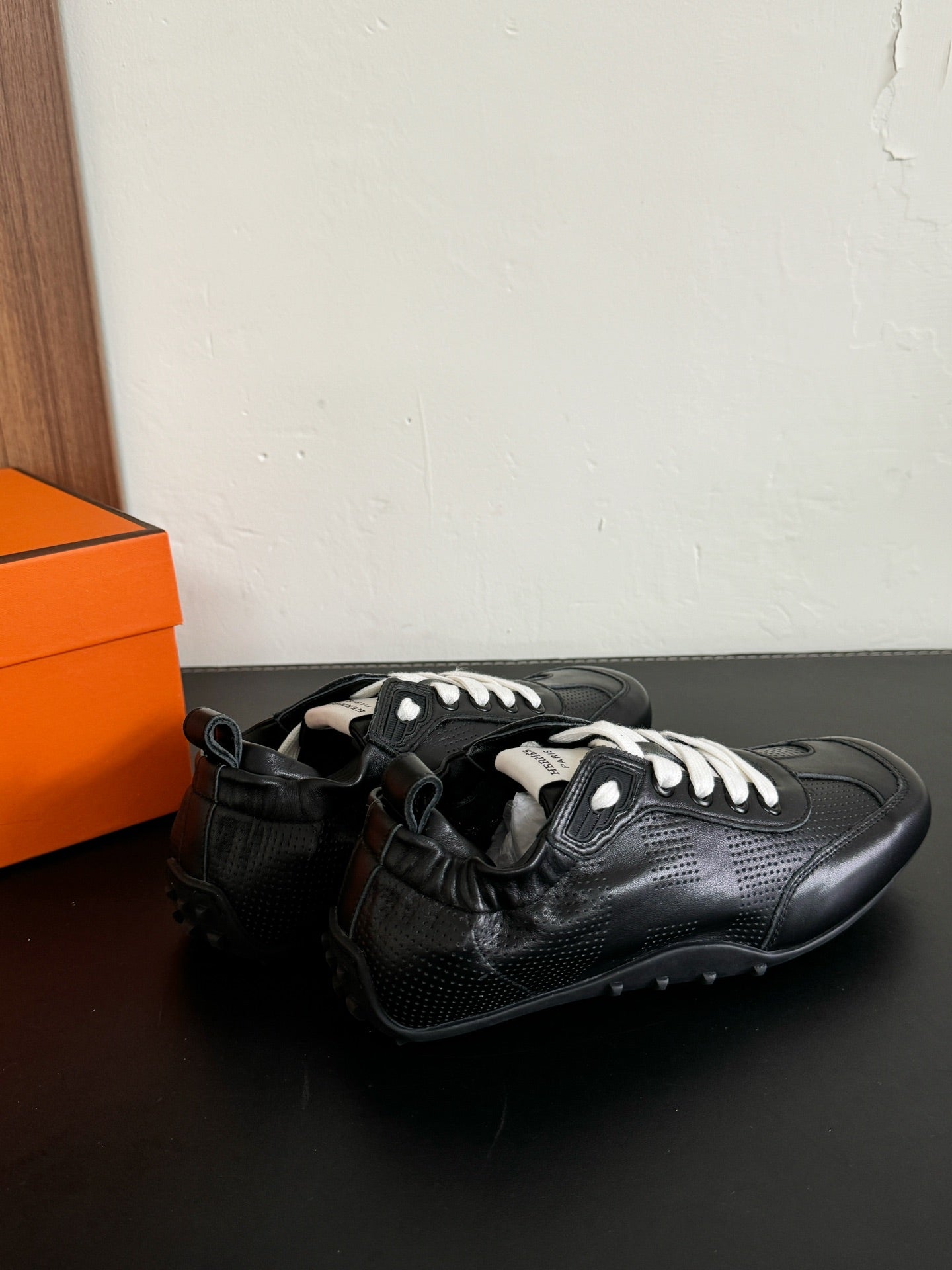 SKATEBOARD SHOES BLACK CALFSKIN - 35