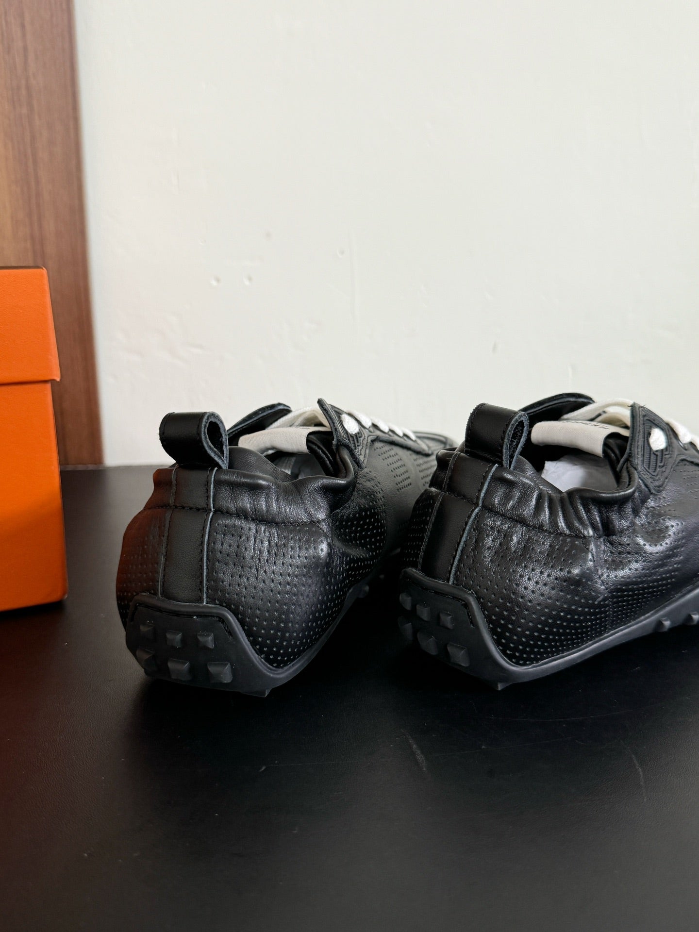 SKATEBOARD SHOES BLACK CALFSKIN - 35