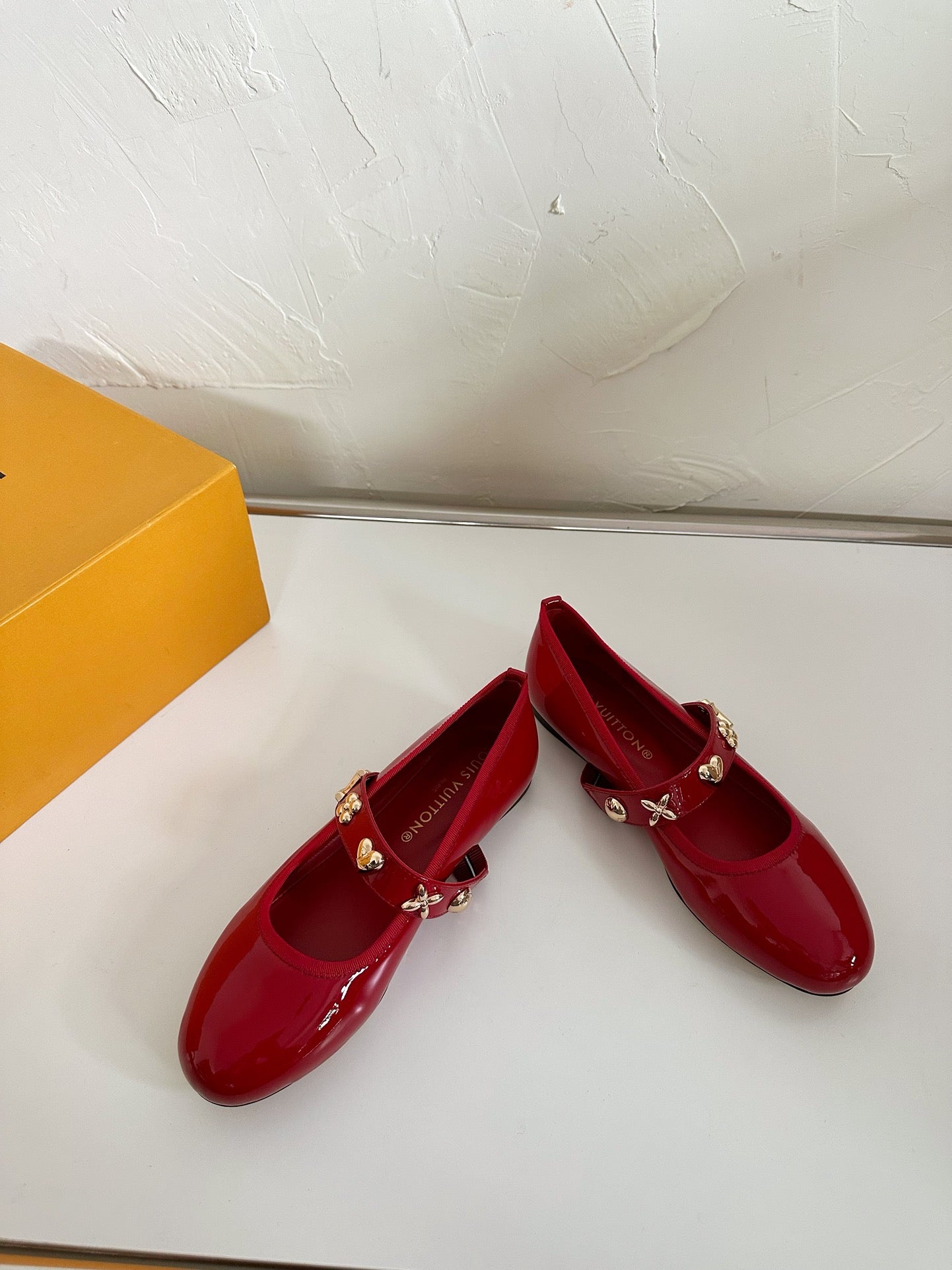ROMY FLAT BALLERINA IN RUBY RED PATENT CALFSKIN - 35