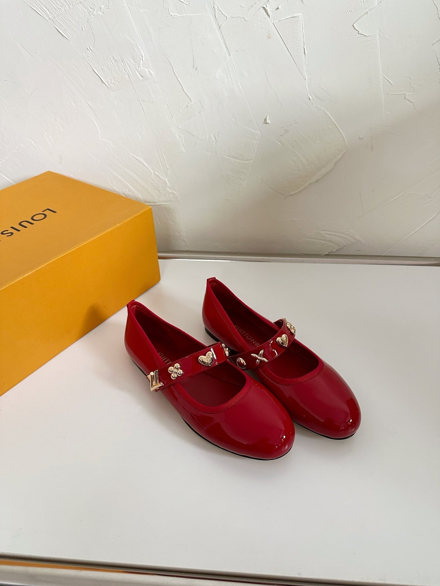 ROMY FLAT BALLERINA IN RUBY RED PATENT CALFSKIN - 35