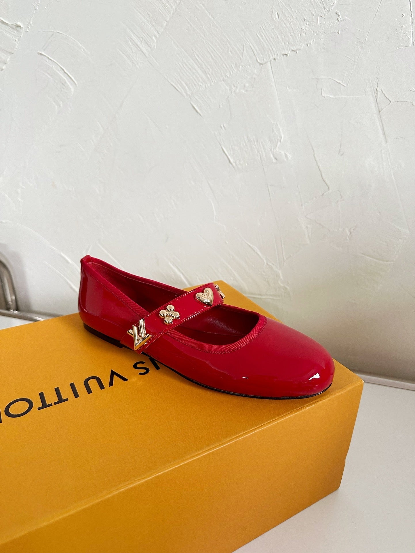 ROMY FLAT BALLERINA IN RUBY RED PATENT CALFSKIN - 35