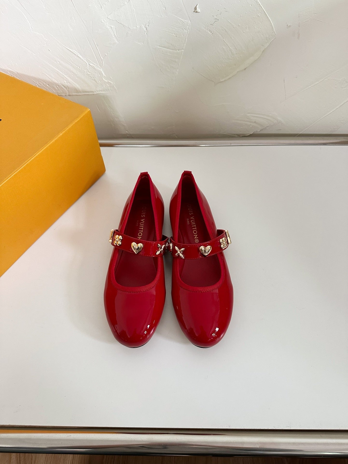 ROMY FLAT BALLERINA IN RUBY RED PATENT CALFSKIN - 35